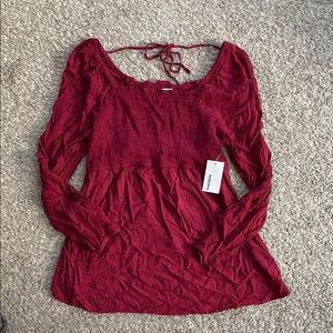 2/$30 Maternity Sz M Maroon Long Sleeve Dressy top